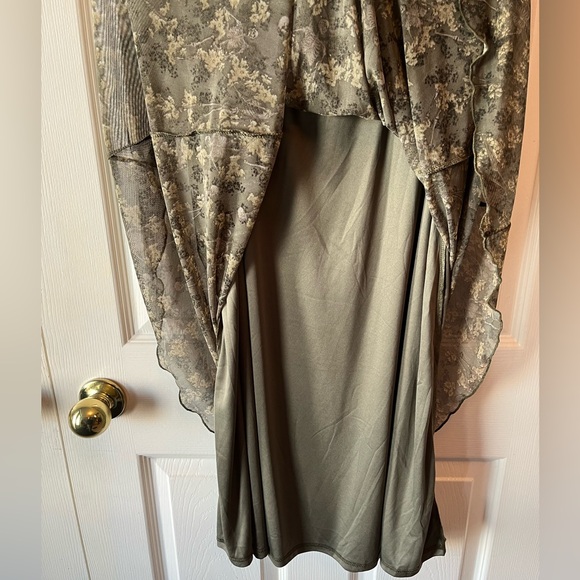 Social Collison Floral & Skeleton AOP Mesh Midi skirt - Green 💀💚 - Picture 10 of 13